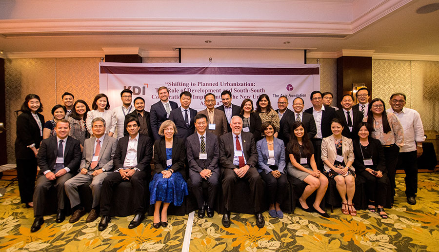 Participants at the 2017 AADC Dialogue in Manila, May 11-12, 2017