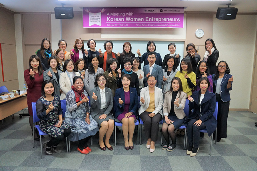 Cambodia Delegates with President Young-ja Park at the Korean Women Entrepreneurs Association, Jeongbuk, November 16, 2017