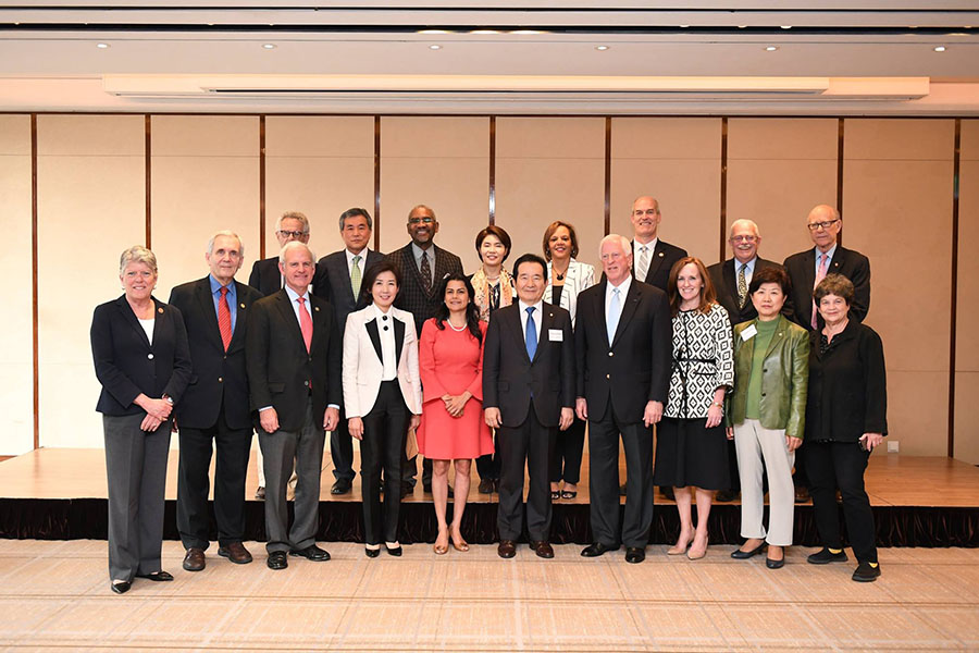 아시아재단과 아스펜연구소가 공동 주최한 리셉션에 참석한 의원들, 2017년 4월 13일